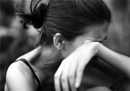 失恋后关起门独自哭泣的生肖