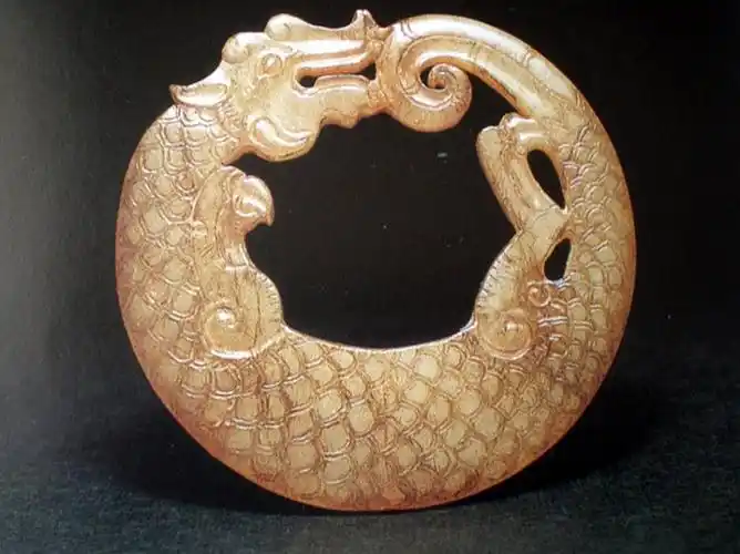 龙形玉把件文物鉴定中心