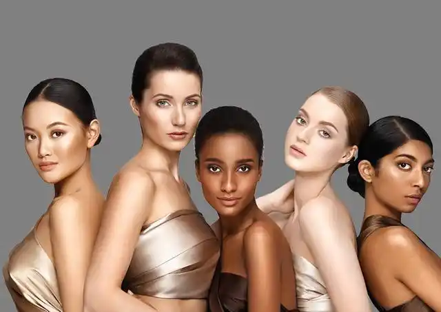 黑人基因与白人黄种人哪个更近基因相似度或解开人类起源之谜