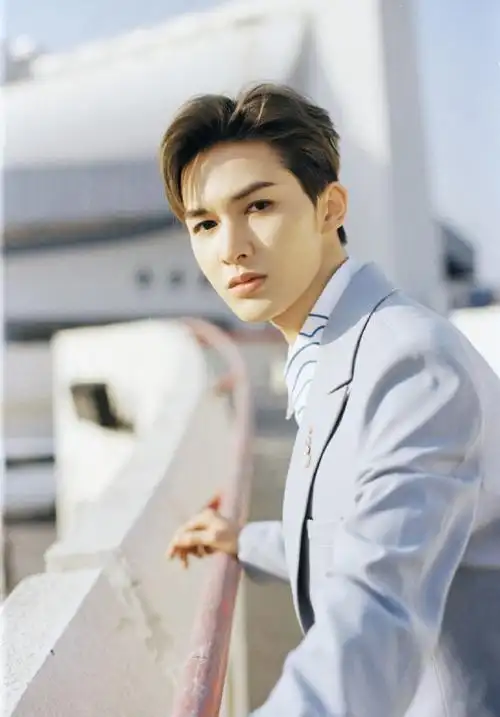 朱正廷加盟北京跨年