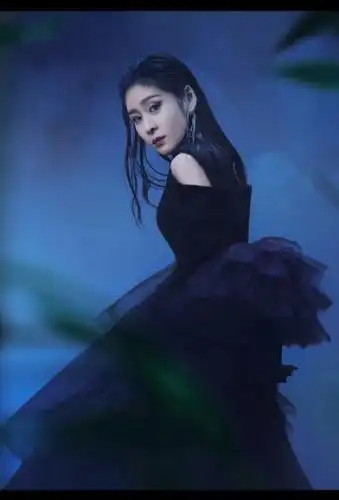 张碧晨新歌myway酷美写真图片24