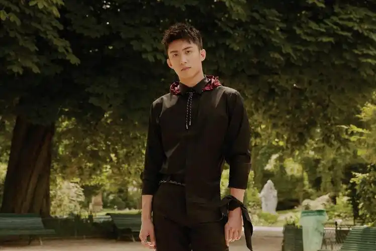 小虎牙大长腿,最帅的黄景瑜,你怎么能不知道他呢