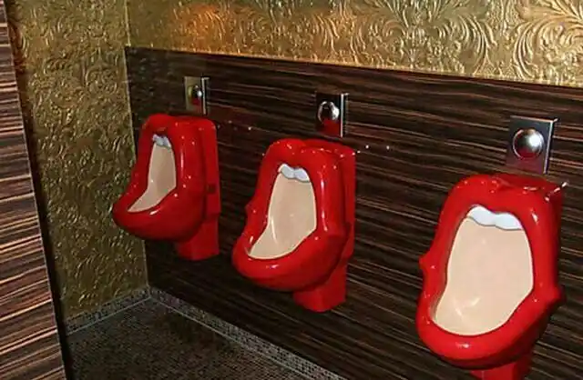 世界各地的奇葩厕所,保证你一个都没见过