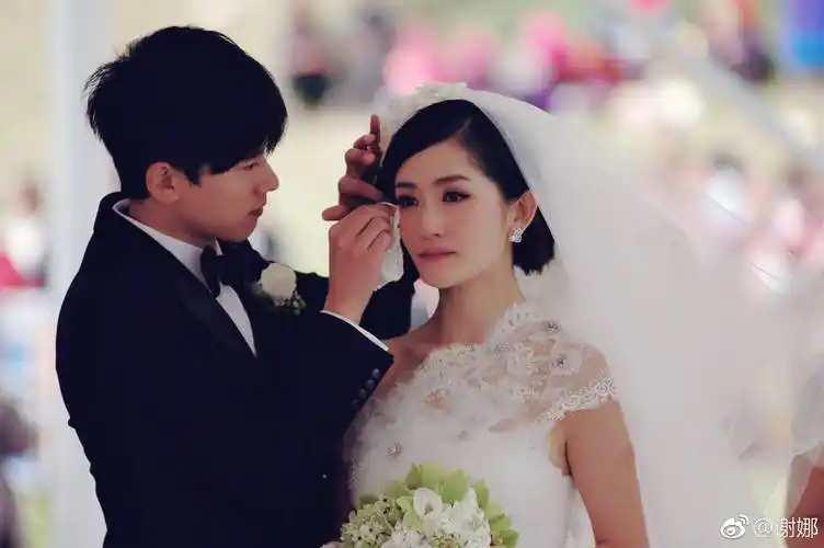 谢娜反击潜规则粉丝过亿的综艺女王也不过是普通女孩