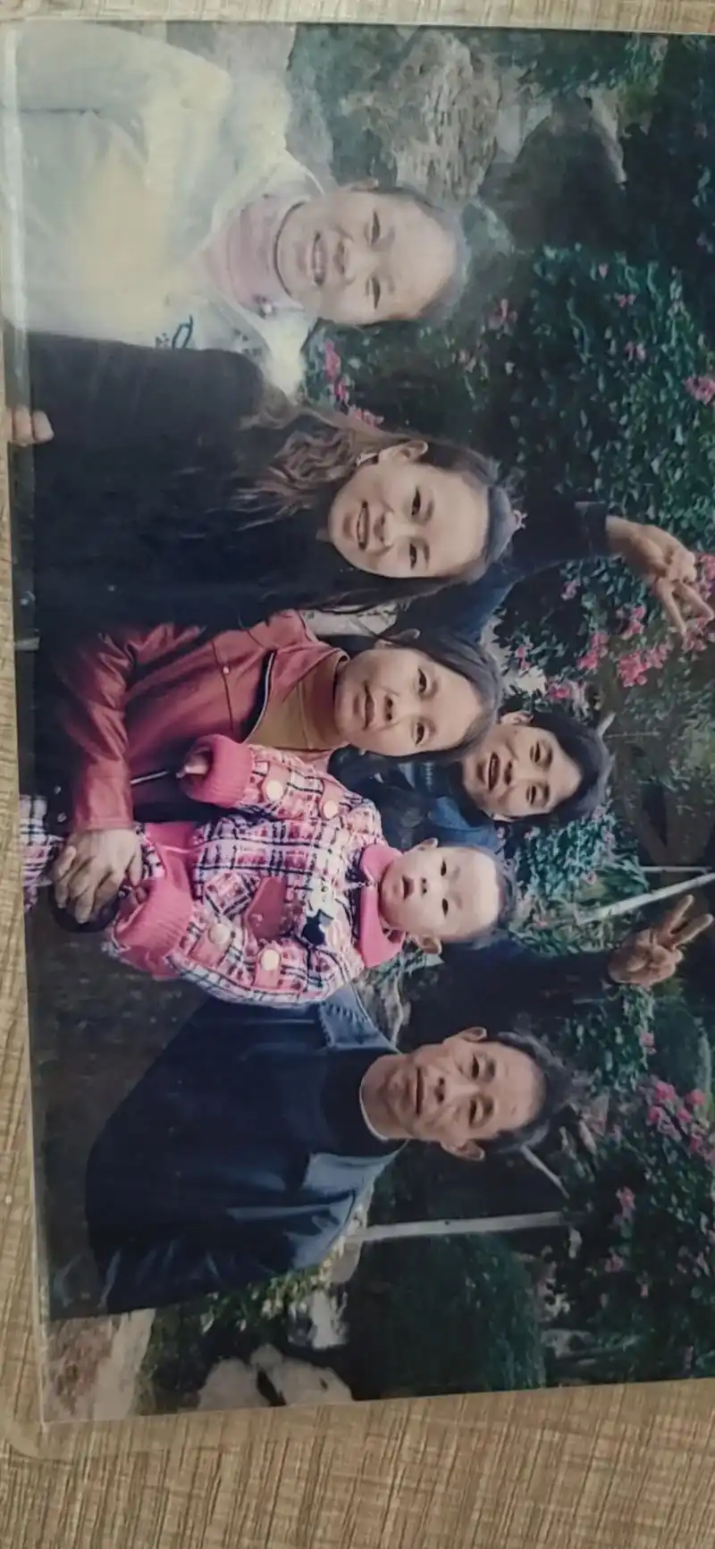 转眼十八年过去了,岁月易老,不经意看到以前的照片,感慨万千, - 抖音