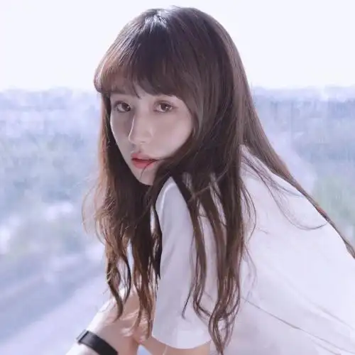 美女校花生活照头像,女生头像图片-回车桌面