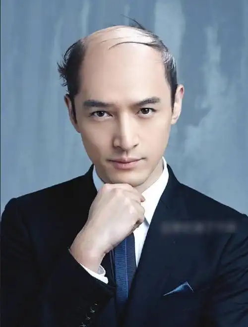 帅哥壁纸:如果你的男神秃顶了 你还喜欢吗 发型对颜值有多-小虾米