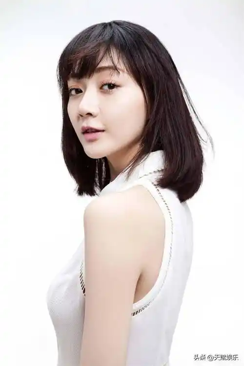 80后影视女演员潘之琳剧情和生活写真美照(5)_网络_不知道_交流