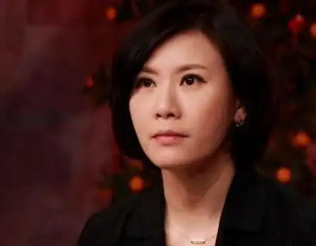 东方卫视前主持人房海燕罕见现身主动去医院检查牙齿