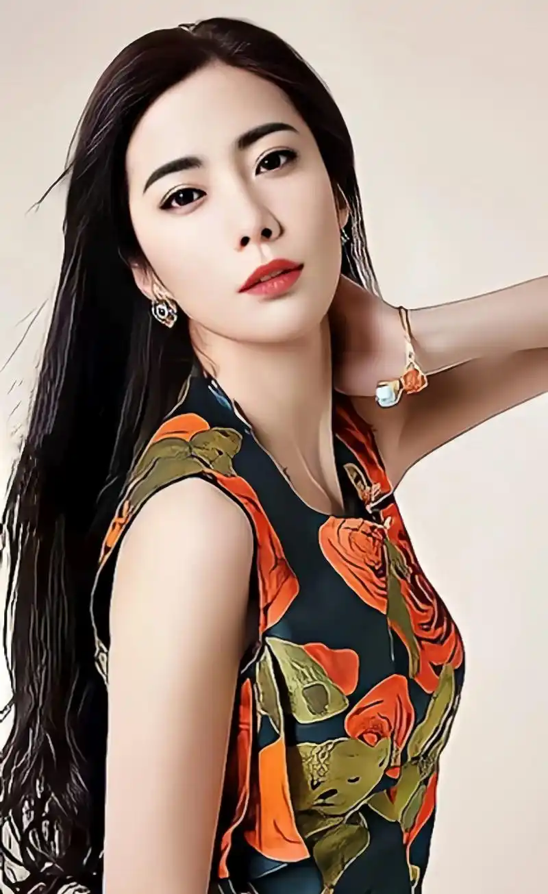 明星演员王珂生活美拍. - 抖音