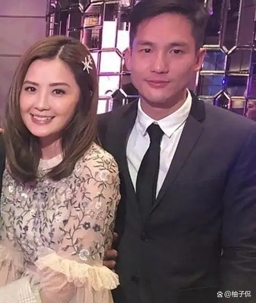 歌手阿sa与交往长达6年的亿万富翁男友石恒聪已经正式