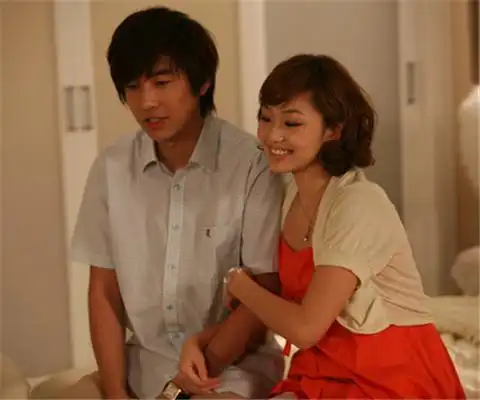 图邹廷威和王思思搭档小菊的春天获封最般配荧屏情侣