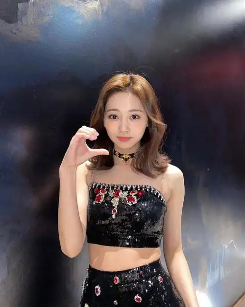 tzuyu 周子瑜