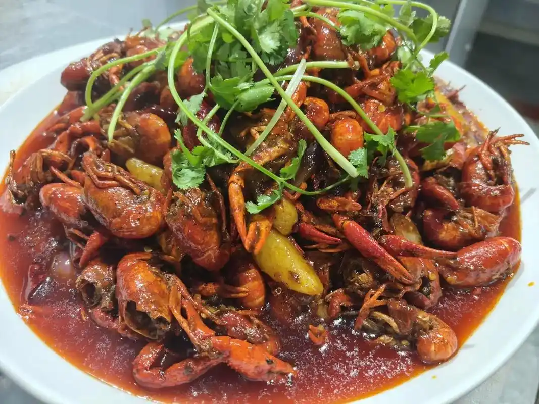 吃小龙虾的季节来了! 宁夏盐池滩羊肉养生馆(团山堡