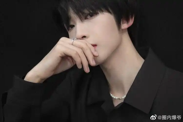 刘宇好man贝雷帽造型一整个心动了