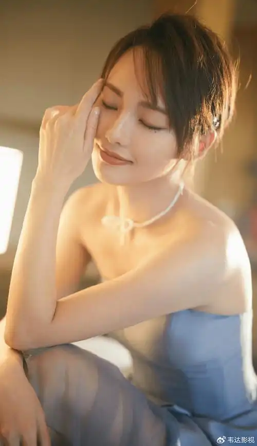 36岁张嘉倪秀出尤物身材纯净与火辣并存颜值震撼全网