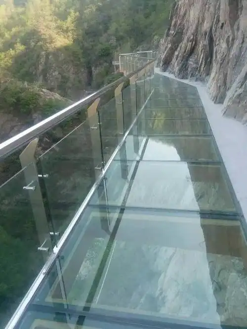 去九寨沟玻璃栈道?no,有胆先来九仙山吧