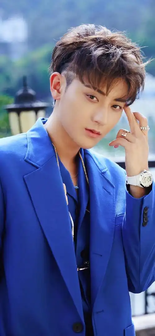 黄子韬男生专用霸气头像