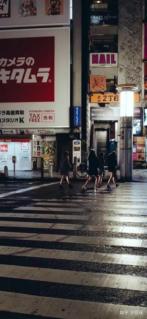 有没有欧美风格的全面屏壁纸啊? - 知乎