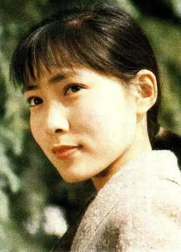 沈丹萍:首嫁外国人的女星,婚后一天提100次离婚,誓死不改国籍