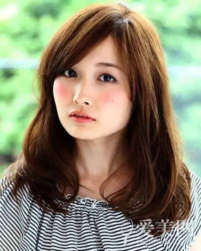 适合梨形脸的可爱发型 带来夏季清甜风|梨型脸|发型_新浪时尚_新浪网