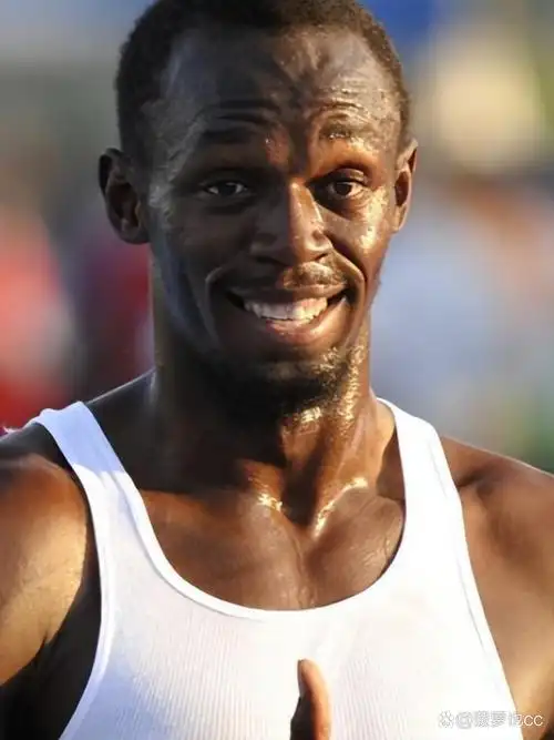 百米飞人博尔特退役后有3个孩子,每年领400万美元