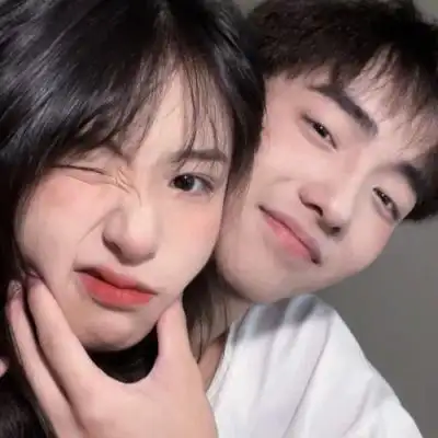 情侣头像超甜高清图片双人 唯美情侣真人微信头像图片大全_情侣头像_