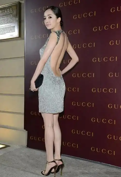 十年前杨幂旧照曝光,身材绝了