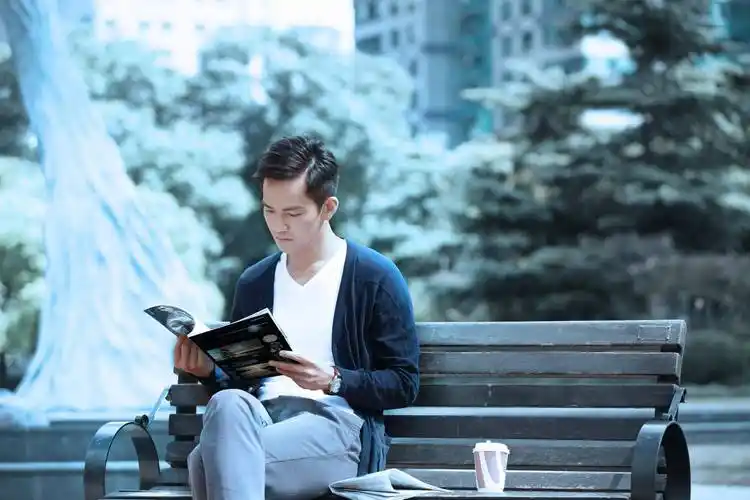 钟汉良老婆终于曝光,原来是她?怪不得不公开!_写作_妻子_流言蜚语