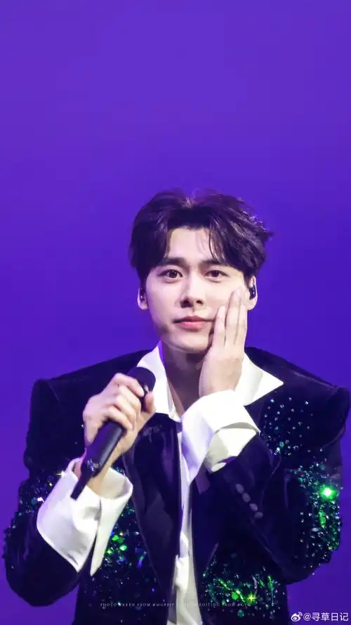 因为我见过#李易峰#了,所以我有信心奔向更好的未来因为我知道#李易峰