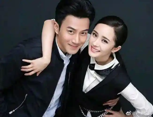 网友偶遇刘恺威与女友同游 两人都穿牛仔装戴帽