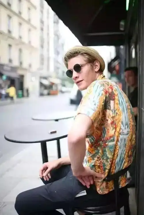 花衬衫,面屏的花衬衫,小李子靠他撩妹