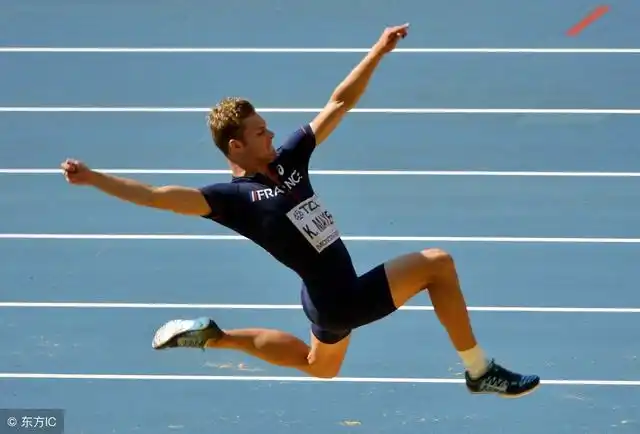 运动员在比赛中应具备必胜的信心,做到胜不骄,败不馁