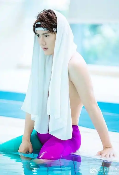 黄圣池最新泳装写真曝光 荷尔蒙爆发男友力max