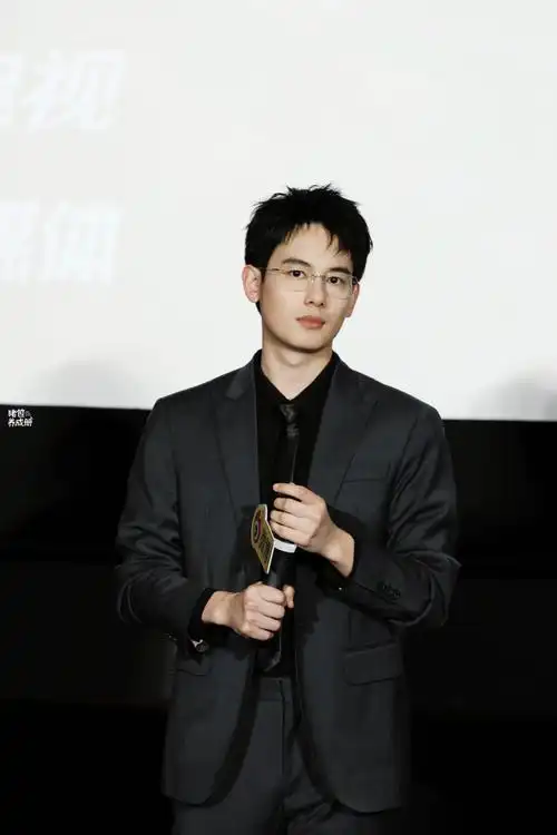 胡先煦说秦海璐唯一的霸总是王新军##胡先煦看了一小时范丞丞建房