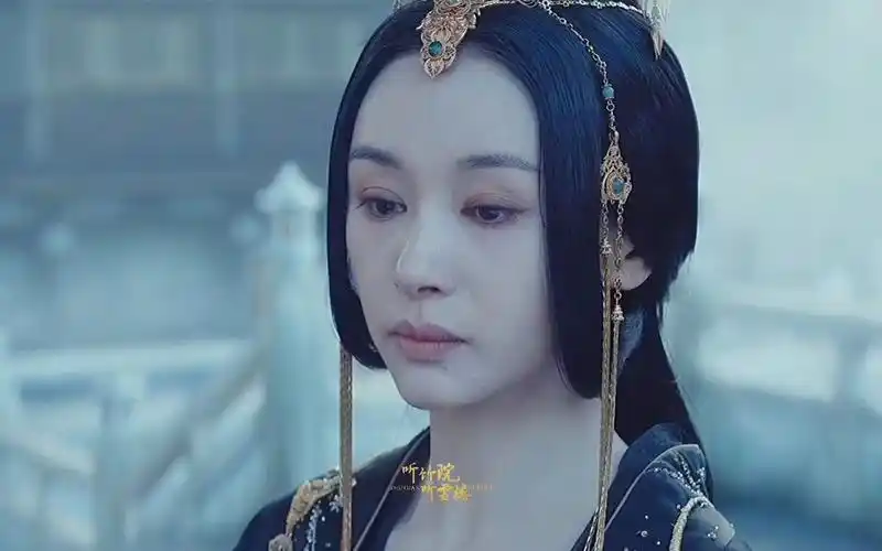 王子文 芳月扔剑时的慢动作好凄美#晴雅集 #等你归来