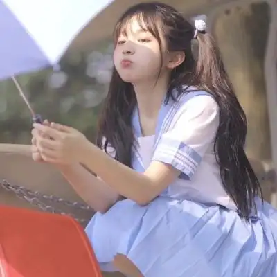 嘟嘴可爱超萌女生真人头像高清图片