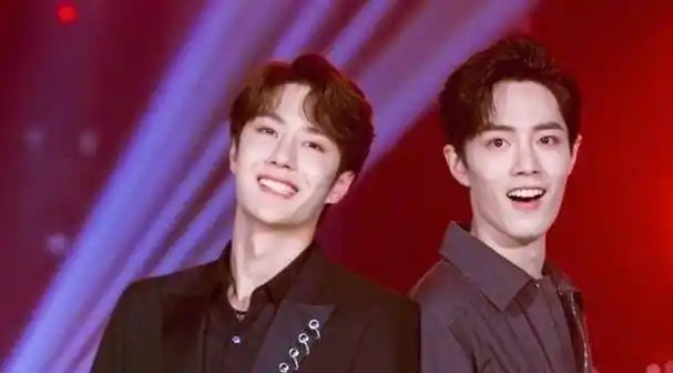 肖战,王一博在南京举行演唱会,为《陈情令》画上圆满的句号_电视剧