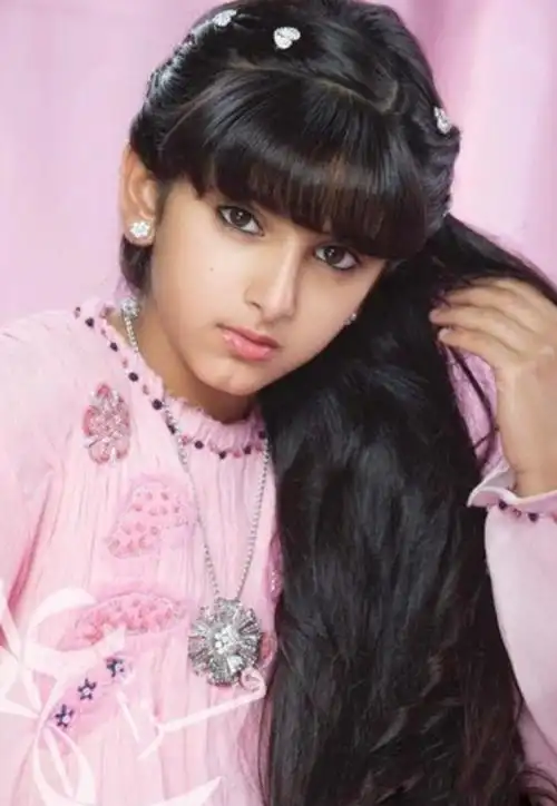 1999年8月8日,萨拉玛公主出生于阿拉伯联合酋长国,父亲是现任迪拜酋长