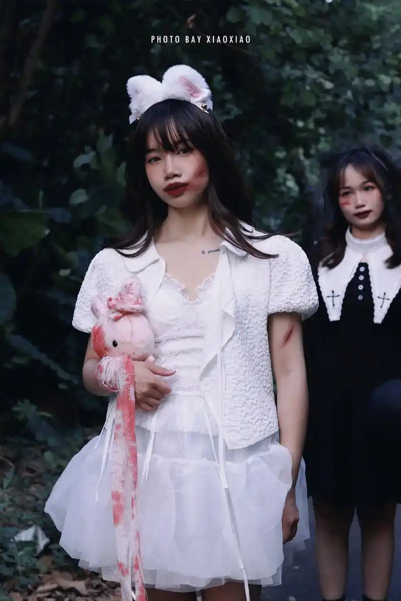 万圣节跟你的小姐妹拍一组暗黑少女 - 抖音