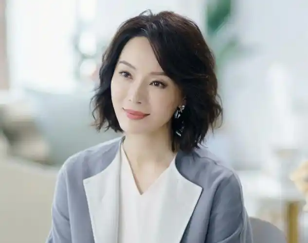 陈数真是短发模板,这5款"迷人短"洋气减龄,40岁女人好值得学_发型