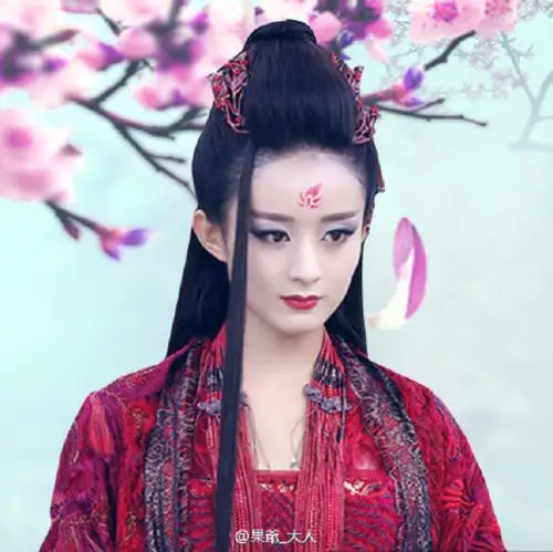 花千骨红色妖神装总体来说,还是可以的!