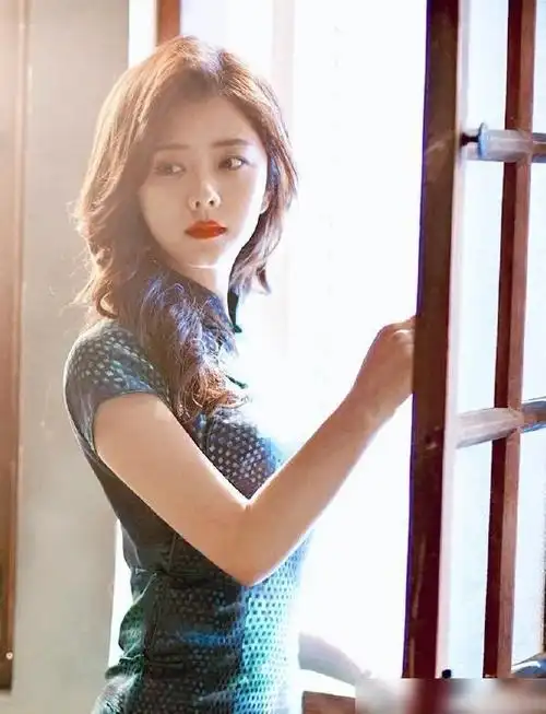 《八月未央》:家暴,抢闺蜜男朋友,未婚先孕,分手自杀……|爱情|谭松韵