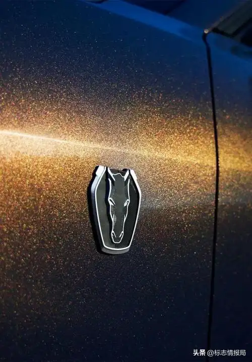 野马车标图片大全(福特野马车标有几种)