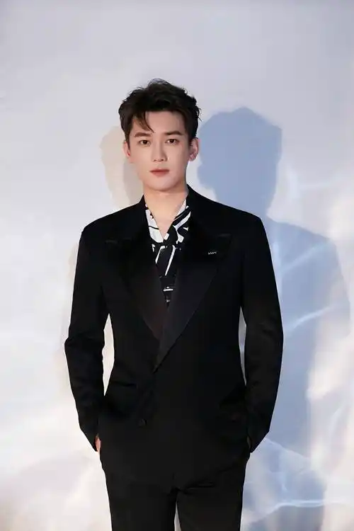 熊梓淇全新ep正式上线 和而立未满的自己温柔告别_good_故事_经历