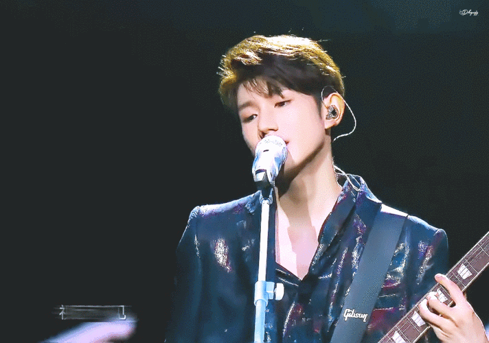 1059_744gif 动态图 动图