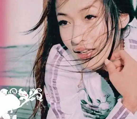 "鲜肉收割机"萧亚轩:坐拥10亿遗产,她的开心你想象不到