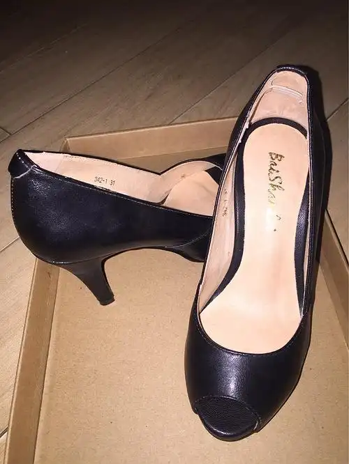 31码黑色性感鱼嘴高跟鞋全新