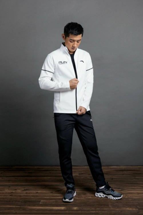 张继科拍摄运动写真俊朗帅气诠释硬汉新主张