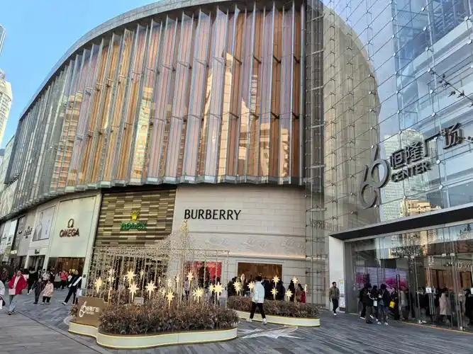 无锡恒隆广场,无锡市的独大重奢场,也是恒隆地产在上海之外各方面综合